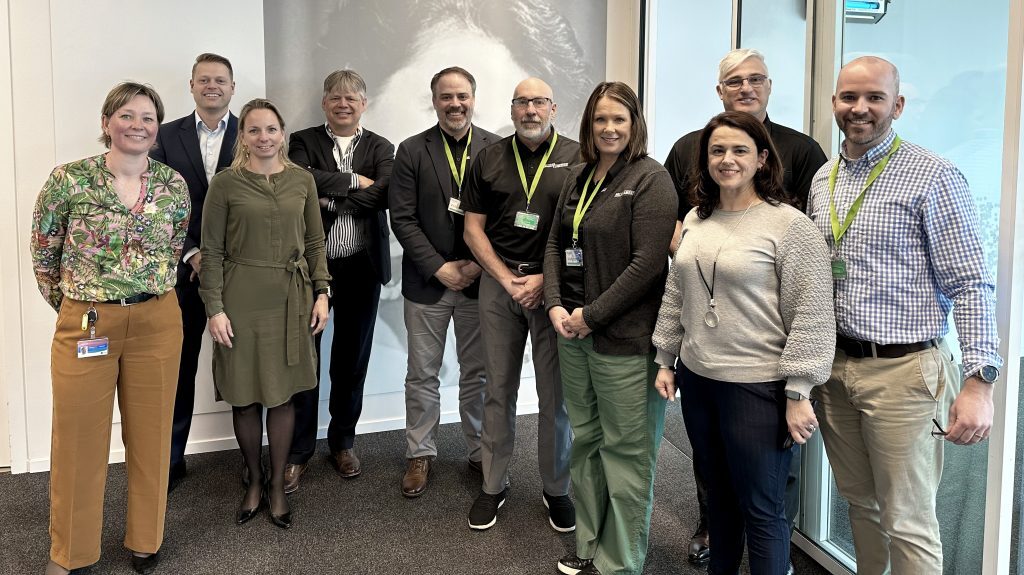 DSM-Group-Photo_EDIT-1024x575